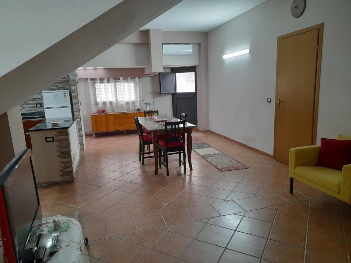 Casa Vacanze A 2 Minuti Dal Mare Avola Bagian luar foto
